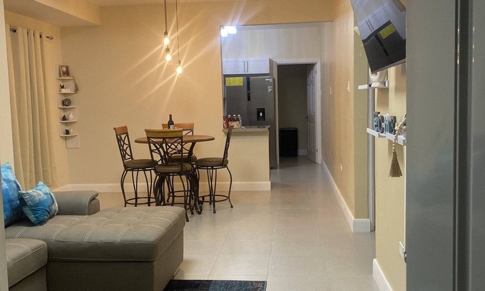 Lucea House | Charming 2-bedroom house in lovely Lucea with WiFi, fitness room and pools