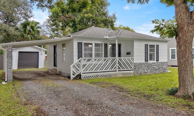 Groves House | Charming 2 bedroom house