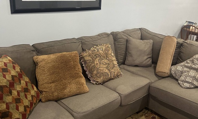 Macon House | Charming 2-bedroom house in beautiful Macon with AC, WiFi