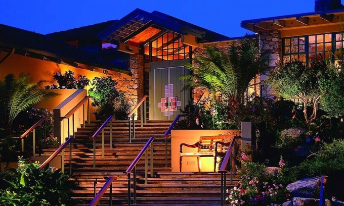 Carmel Highlands Resort | Charming 2-bedroom Hyatt resort in fabulous Carmel