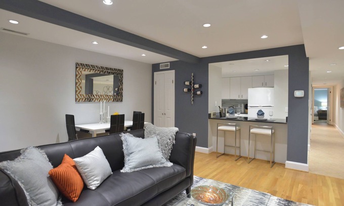 Dupont Circle House | Charming 2-bedroom in heart of Dupont Circle