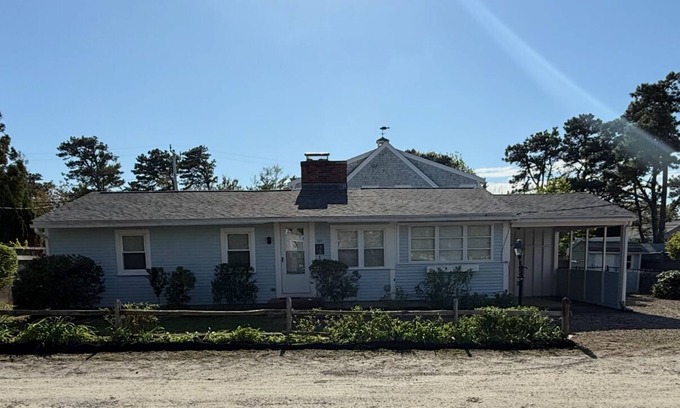 Sea Pines House | Charming 2-bedroom in Brewster with AC, walking distance to association beach.
