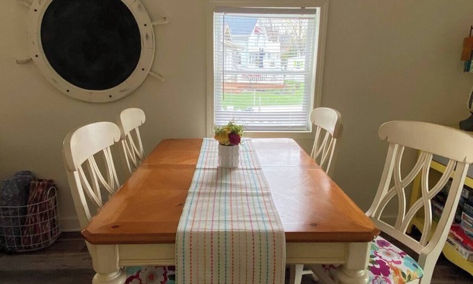 Niles Cottage | Charming 2-bedroom LAKE cottage in Niles, family-friendly fun!