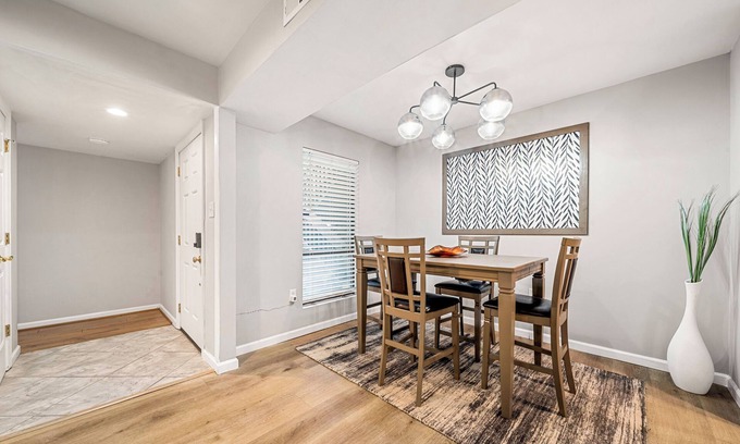 Charlotte Condo | Charming 2-bedroom Minutes From the City on Providence Road 5026 Sardis Rd, F