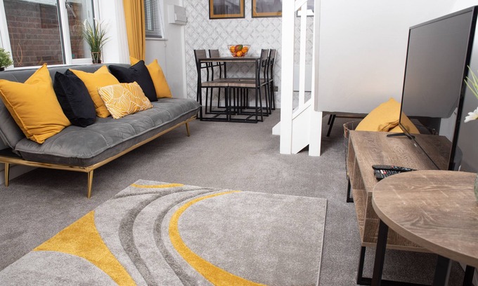 Mill Road House | Charming 2 bedroom town house