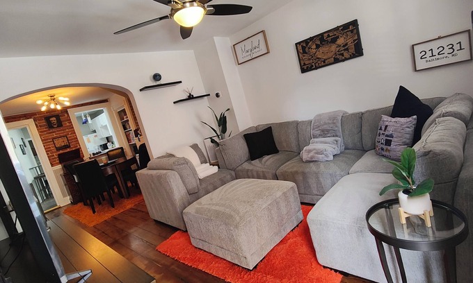 Fells Point House | Charming 2-bedroom townhome with WiFi, AC in awesome Fells Point Baltimore