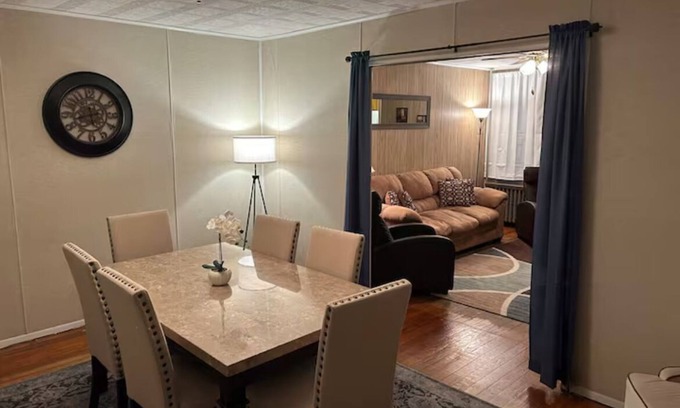 Coaldale House | Charming 2-bedroom townhome in Coaldale close to St Lukes Hospital.
