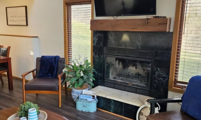 The Galena Territory House | Charming 2-bedroom townhome with beautiful view in Galena Territories!