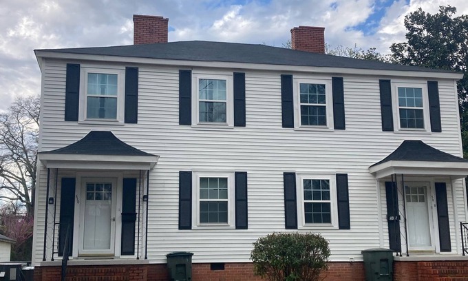 Cordova House | Charming 2-bedroom townhome in quaint Hamlet with WiFi, AC