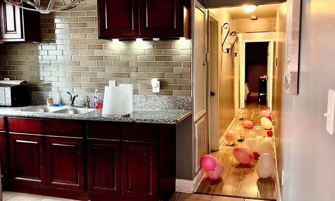 Kenner - Louis Armstrong International Airport House | Charming 2-bedroom townhome 5 mins from Airport