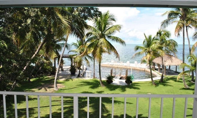 Islamorada House | Charming 2 Bedroom Upstairs Home with Bay Views