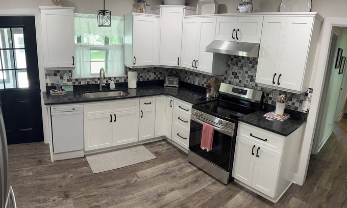 Fort Gibson Other | Charming 2-bedroom farmhouse in marvelous Fort Gibson with all new amenities