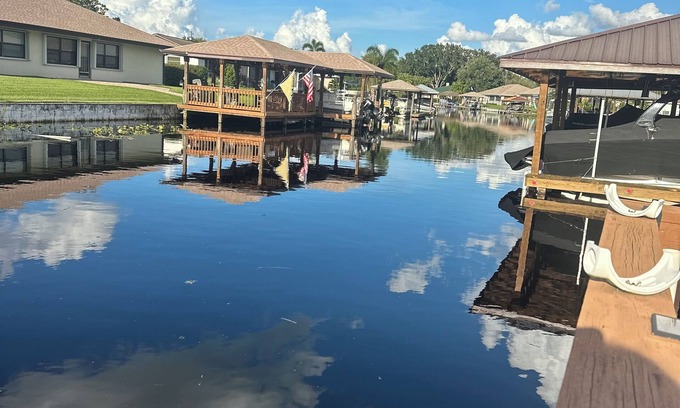 Lake Placid House | Charming 2-bedroom house with AC, WiFi on canal with Lake June access!