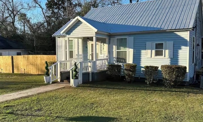 Perdue Hill House | Charming 2-bedroom house in Monroeville with Wi-Fi and AC.