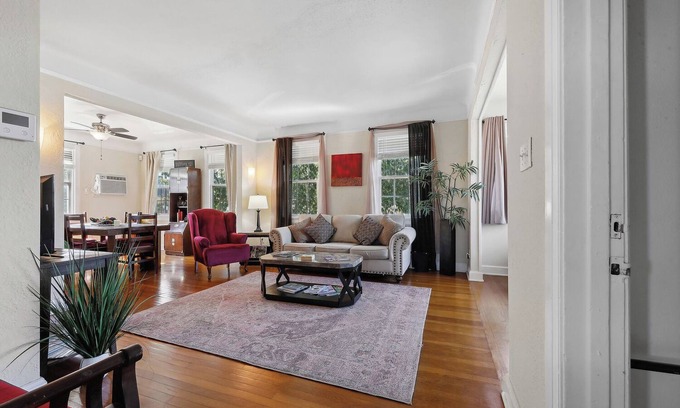 Leonidas House | Charming 2-bedroom house with WiFi, AC in lively New Orleans