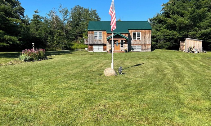 Rock Stream House | Charming 2-bedroom vacation home 17 minutes from Watkins Glen International