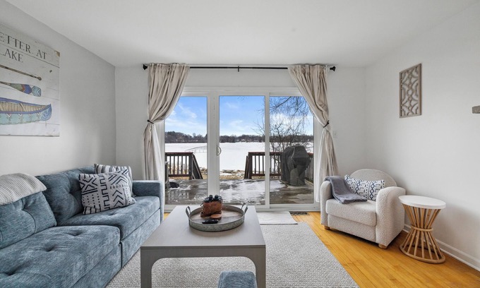 Salem Lakes House | Charming 2-bedroom Lake House Directly on Cross Lake