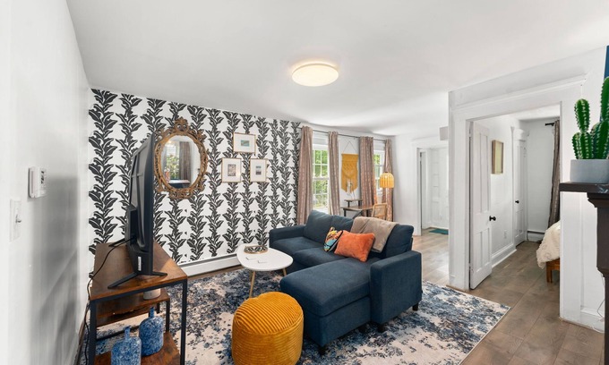 West Warwick Apartment | Charming 2-bedroom apartment near Providence