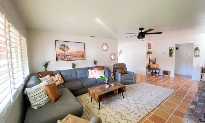 Yucca Valley House | Charming 2-bedroom house with WiFi, AC in welcoming Yucca Valley