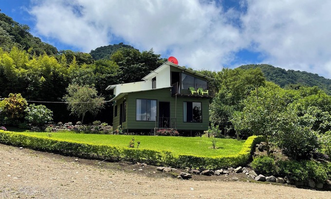 Monteverde Villa | Charming 2-bedroom villa surrounded by nature in phenomenal Monteverde with WiFi