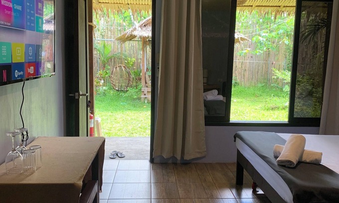 El Nido Villa | Charming 2-bedroom villa in fabulous El Nido with AC, WiFi 3 min. to Lio Beach