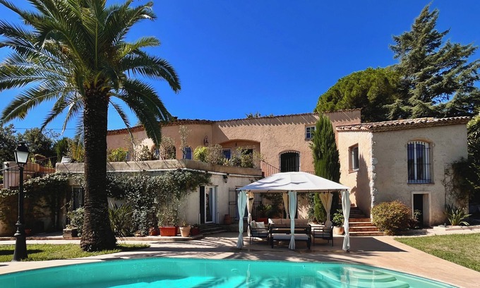 Le Rouret Apartment | Charming 2-room villa 5 minutes from the golf courses, near the sea and mountains