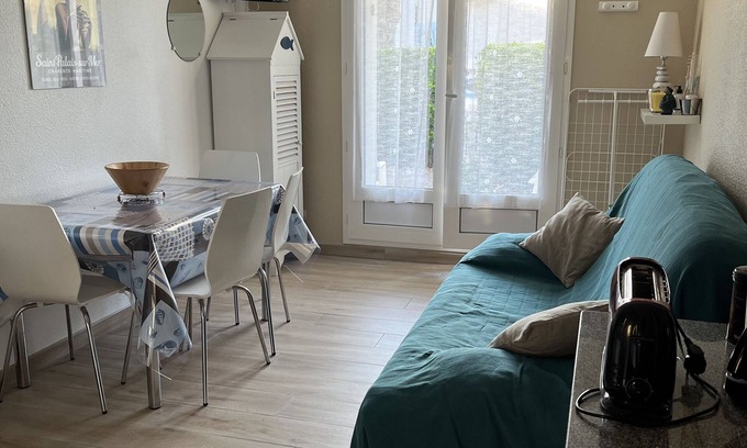 Vaux-sur-Mer Apartment | CHARMING 2 ROOMS IN RDJ A VAUX S/MER - PRIVATE POOL - BEACH OF PONTAILLAC (17
