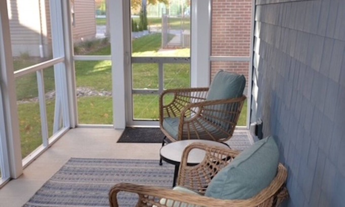 Lakeside House | Charming 2024 Award-Winning Home inside the gates of Lakeside!