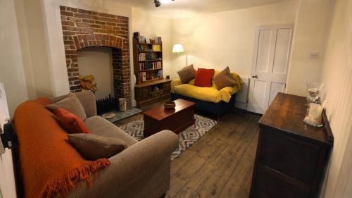 Ilminster House | Charming 2BR Edwardian House in Market Town
