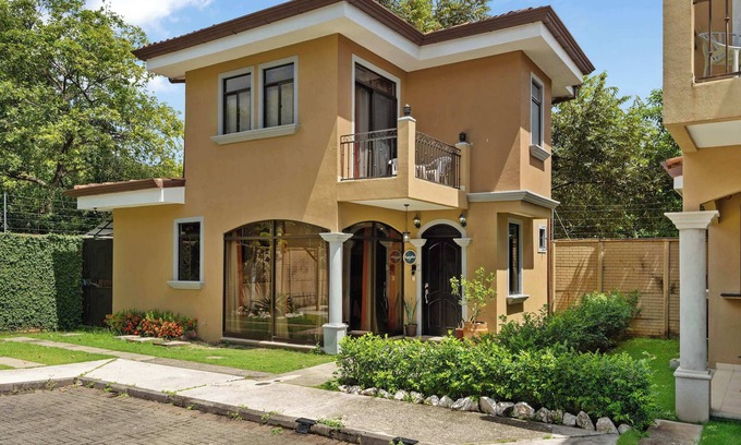 Coco Condo | Charming 2BR Villa w/Private Pool & Garden