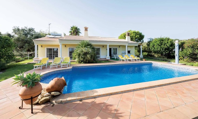 Boliqueime Villa | Charming 3 bed villa with private pool