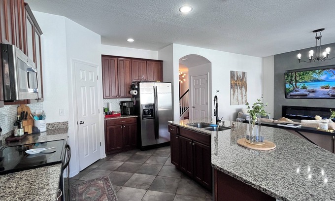 Wesley Chapel House | Charming 3-bedroom Pool house in Wesley Chapel. n