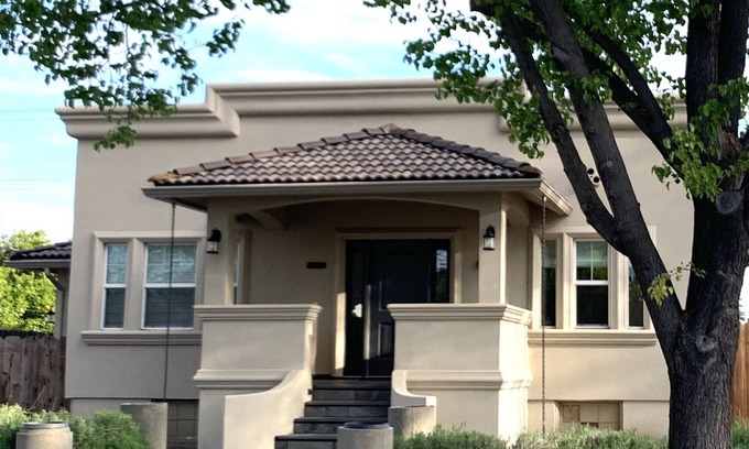 Lodi House | Charming 3 bedroom 2 bath Home located in the heart of Downtown Lodi