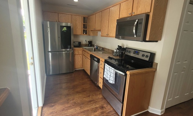 Farmville House | Charming 3 bedroom, 3 bathroom home just a few blocks from downtown Farmville!