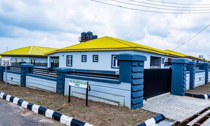 Abeokuta House | Charming 3-bedroom bungalow with AC, WiFi in fantastic Prince Courts