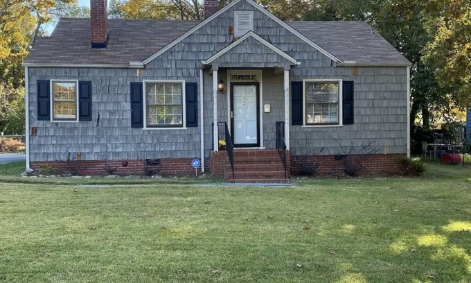 High Point Cottage | Charming 3-bedroom cottage centrally located to enjoy High Point.
