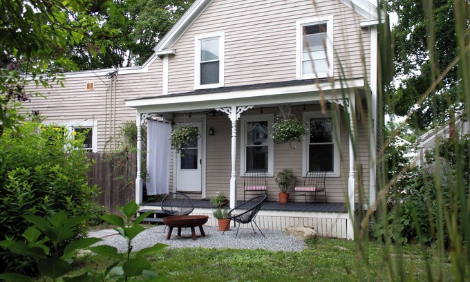 Bath Cottage | Charming 3-bedroom cottage - close to shops and dining!