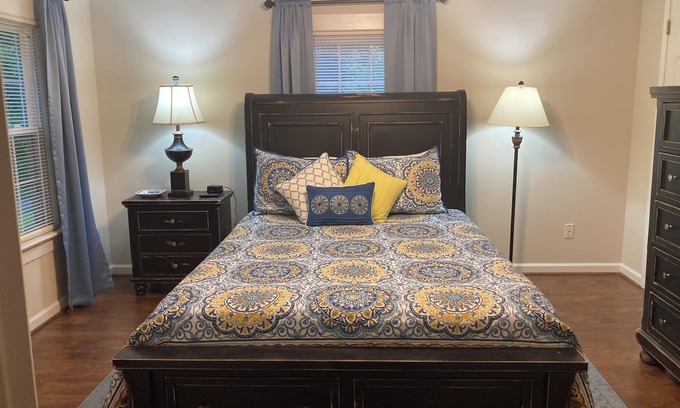 Easley Cottage | Charming 3-bedroom country cottage in beautiful Dacusville area