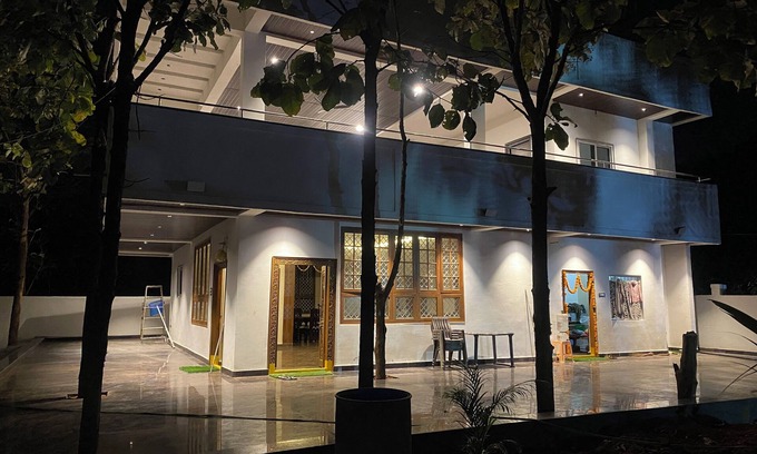 Hyderabad Other | Charming 3-bedroom farmhouse in delightful Hyderabad with AC, Wi-Fi and pool.