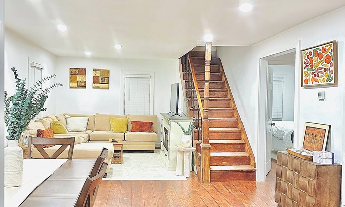 Groveton House | Charming 3-bedroom house in delightful Alexandria