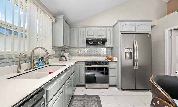 Seal Beach House | Charming 3-bedroom house with AC and WiFi in brilliant Seal Beach