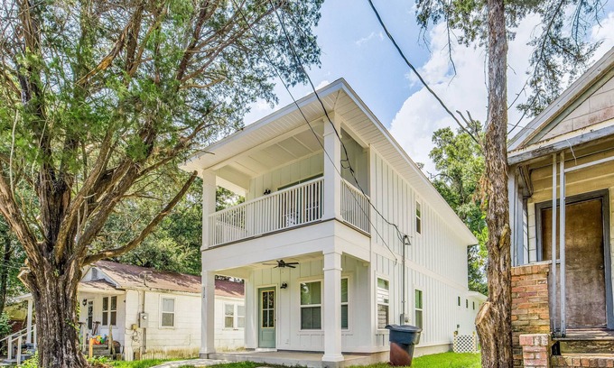 Southeast Pensacola House | Charming 3-bedroom house centrally located in Pensacola