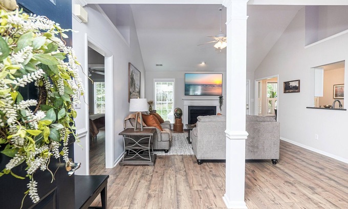Waxhaw House | Charming 3-bedroom home in quiet Waxhaw neighborhood.