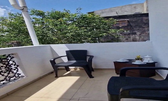 Mount Lavinia House | Charming 3-bedroom house with WiFi, AC in beautiful Dehiwala