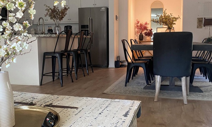 Beaumont House | Charming 3-bedroom house with WiFi, AC in marvelous Beaumont