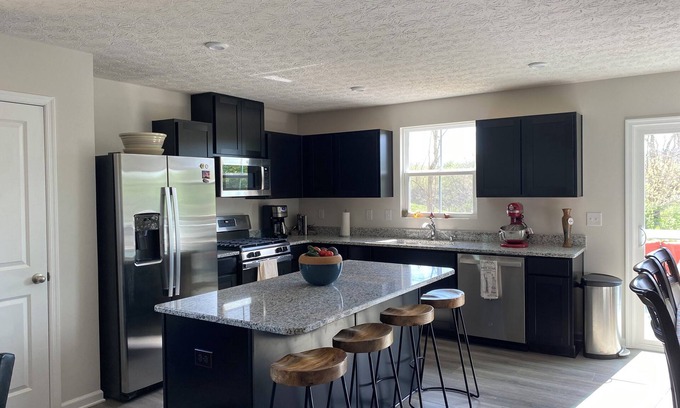 New Haven  Hamilton County House | Charming 3-bedroom house with WiFi, AC in lovely Harrison