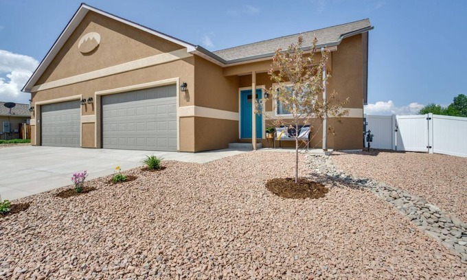 Montrose House | Charming 3-bedroom house, your perfect Colorado getaway!