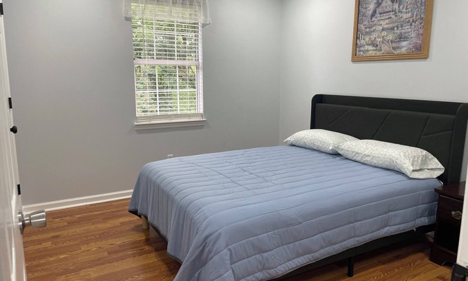 Ringgold House | Charming 3-bedroom house with WiFi and AC in Ringgold
