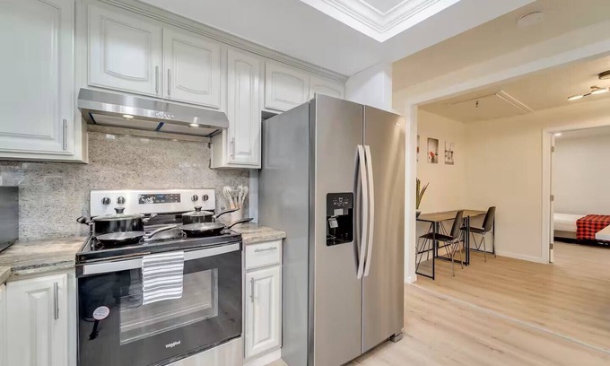 East San Jose House | Charming 3-bedroom house in delightful San Jose with AC/WIFI/LAUNDRY/PARKING