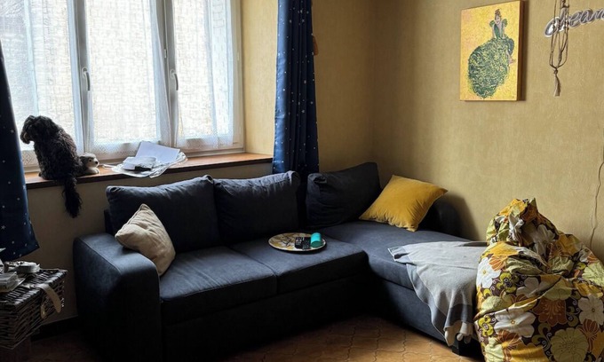 Courban House | Charming 3-Bedroom House Near the Crement and Champagne Vineyards.
